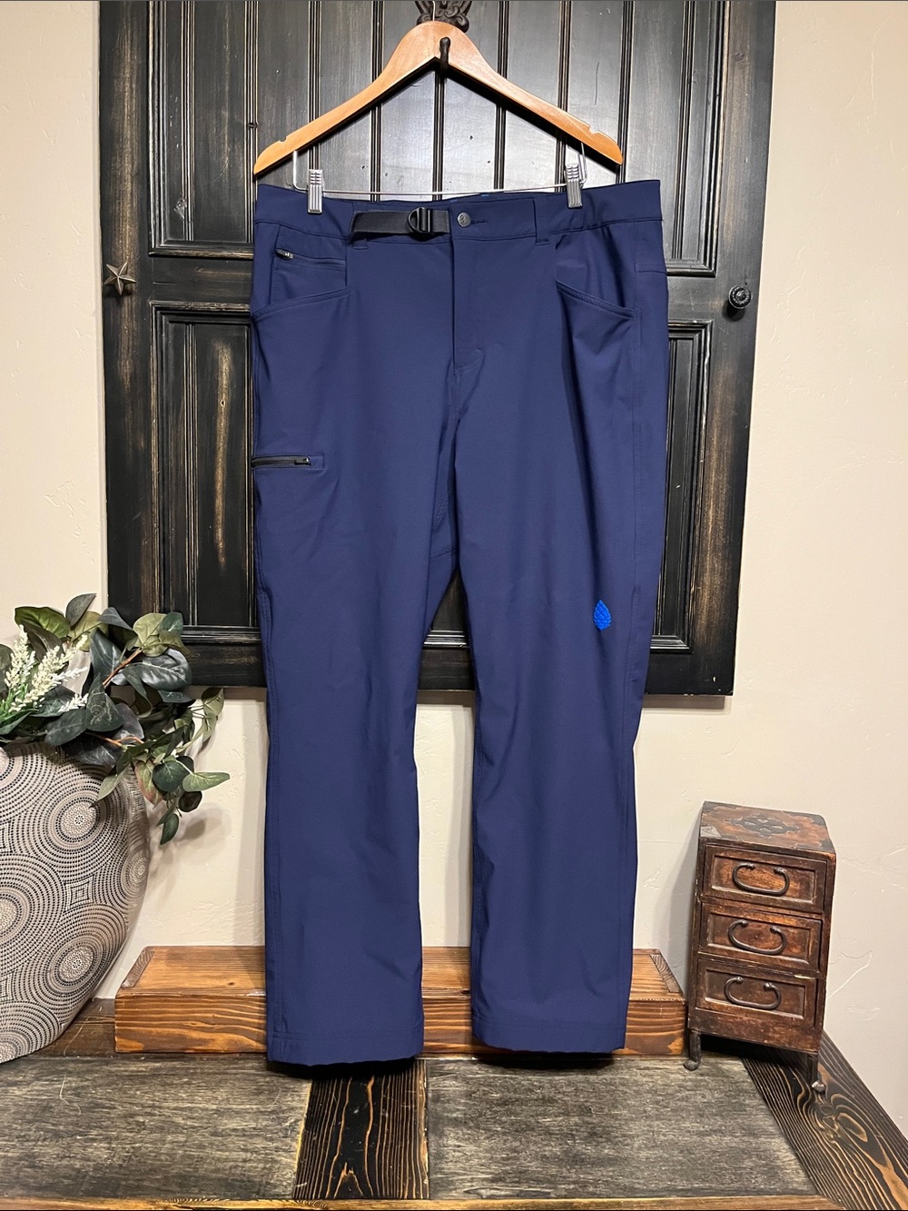 Stio Men's Navy Blue Technical Cargo Pants